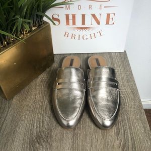 Tahari Flora Lt Gold Metallic Mules